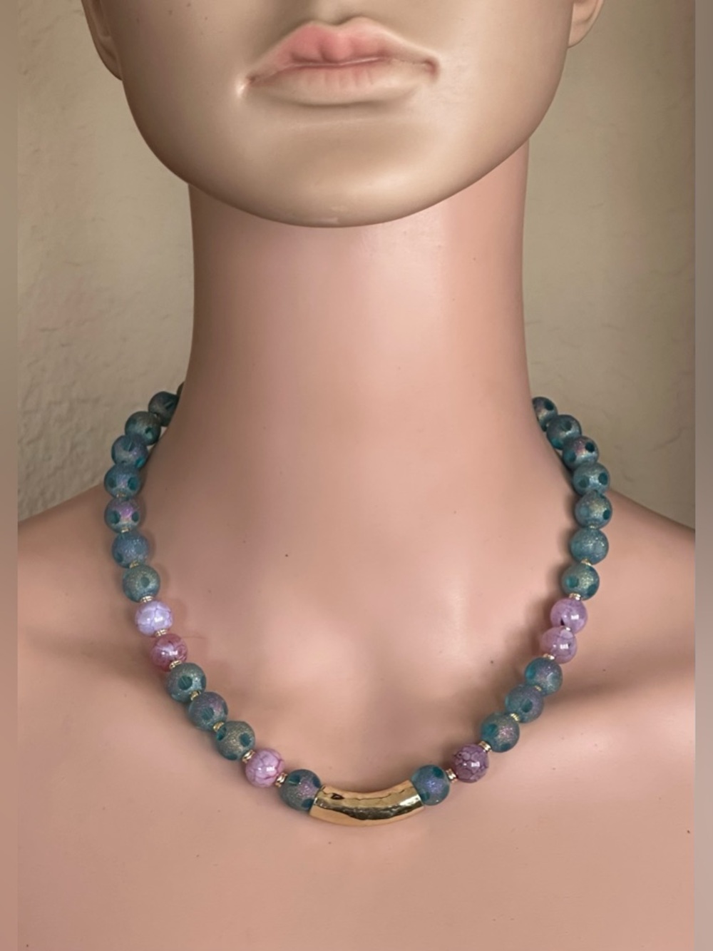 Colorful 16 inch Glass Choker bead necklace NWOT —— Matching Earrings